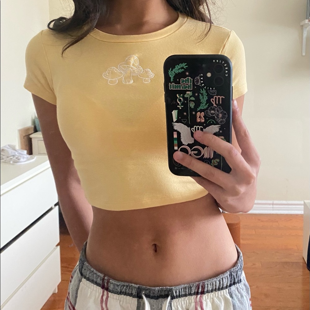 Garage cropped baby tee